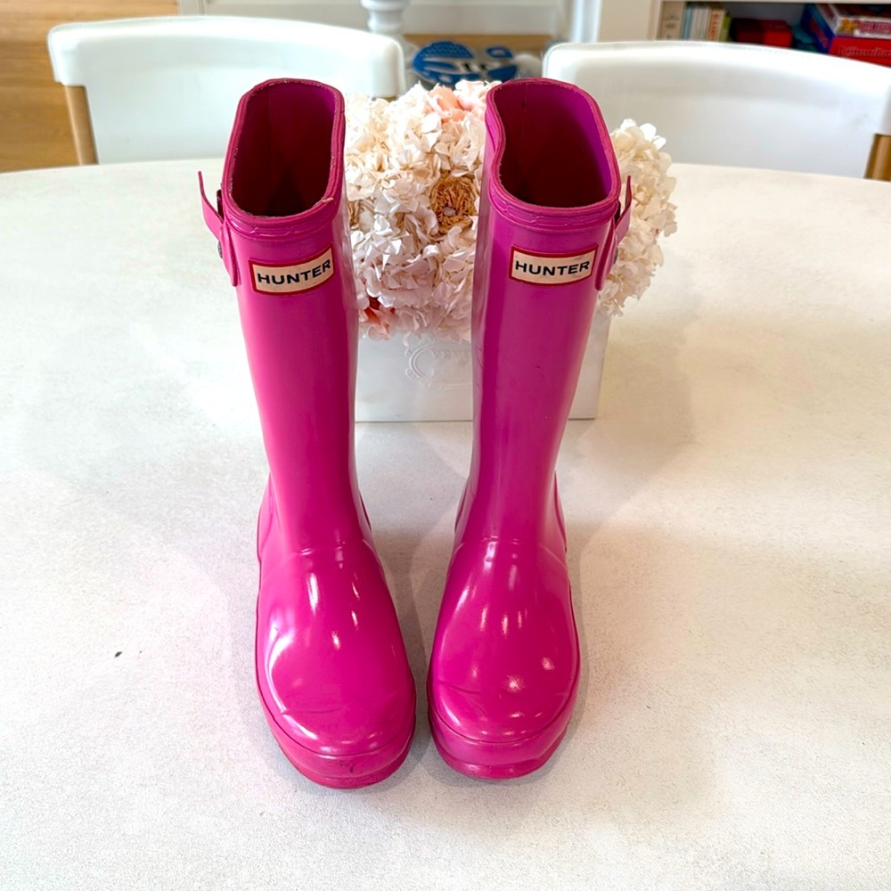Girls Pink Hunter Rain boots. US size 3/4. UK size 2